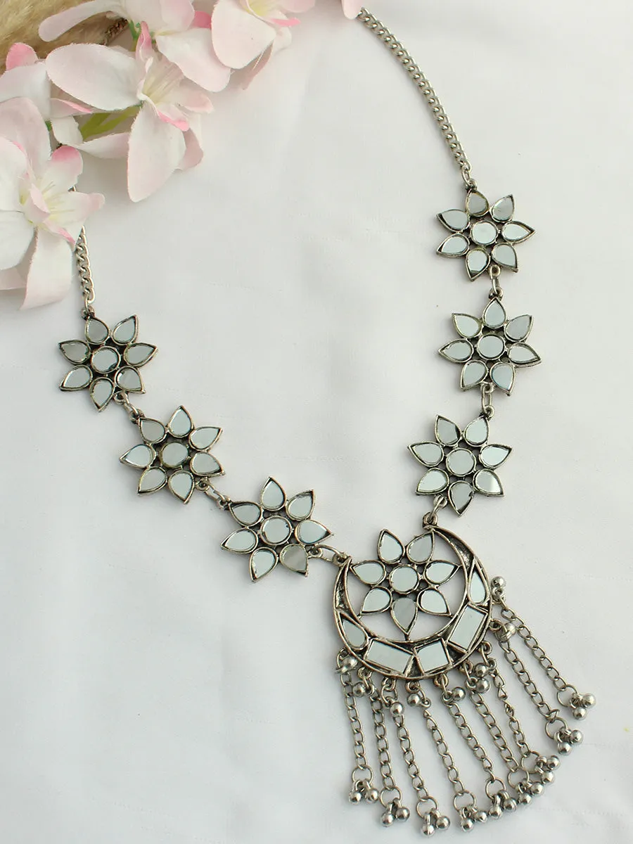 Aaina Long Necklace