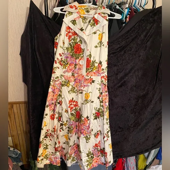 AMAZING Floral Pinup Tea Length Dress