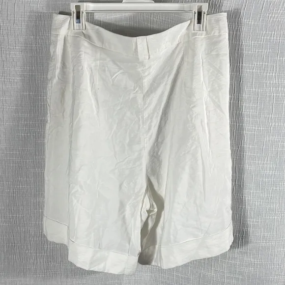 Anthropologie Maeve Day to Evening Shorts size 14 NWOT