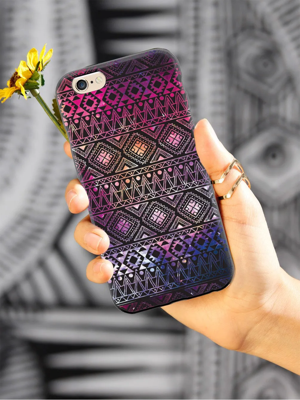 Aztec Pattern - Black Case