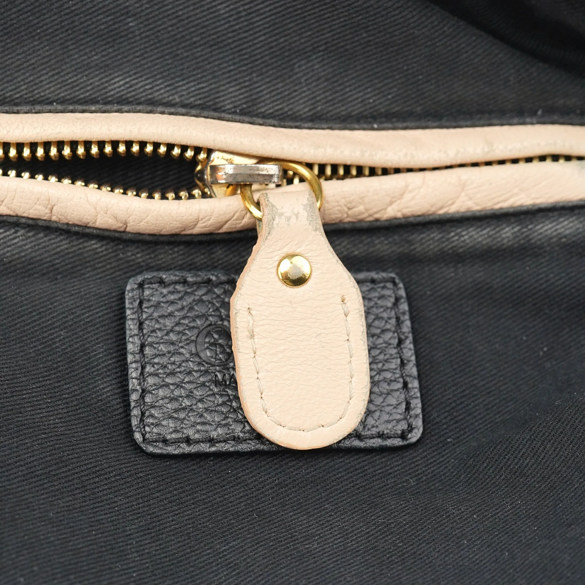 Black Leather Paraty 2-Way Shoulder Bag