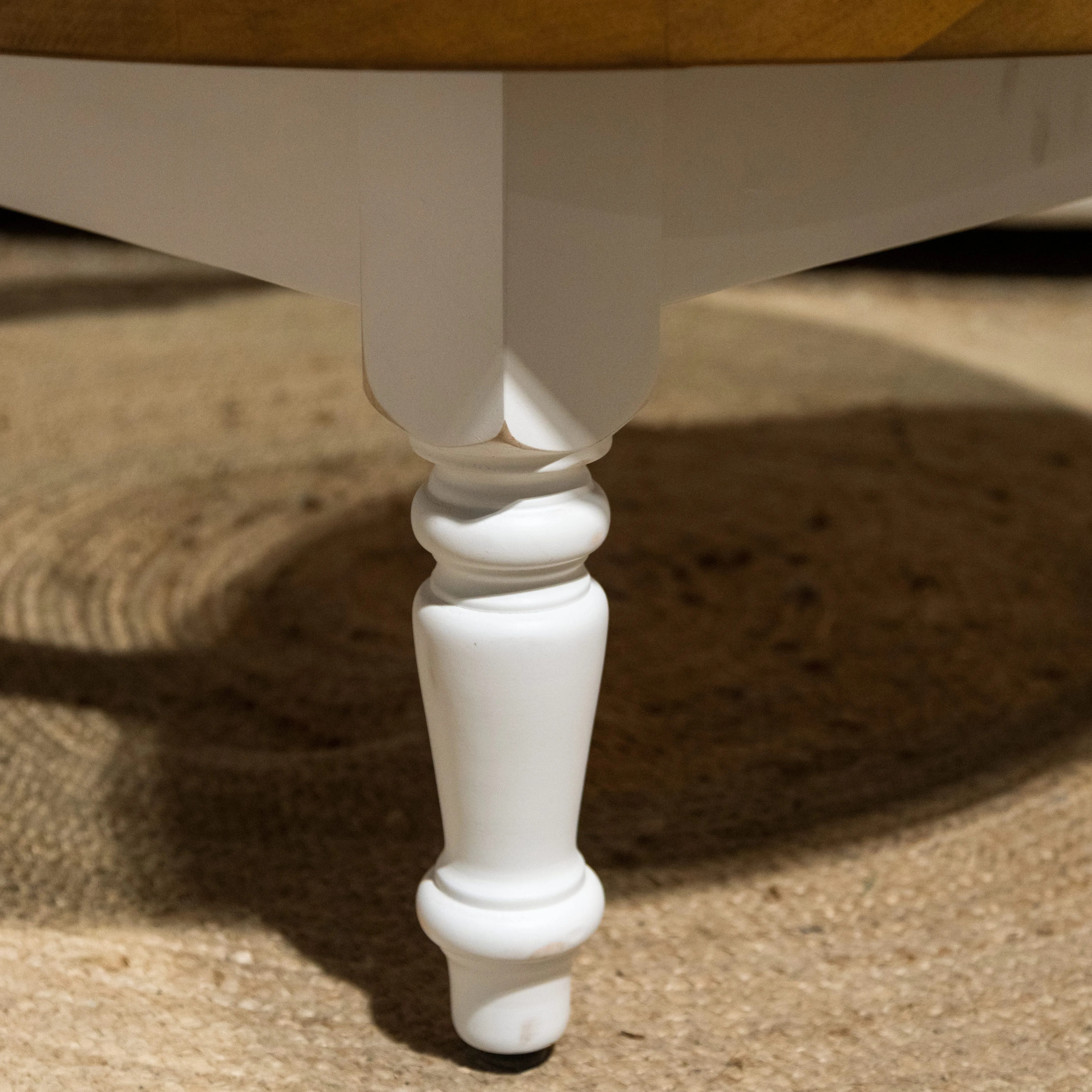 Coffee Table Round Turned Leg