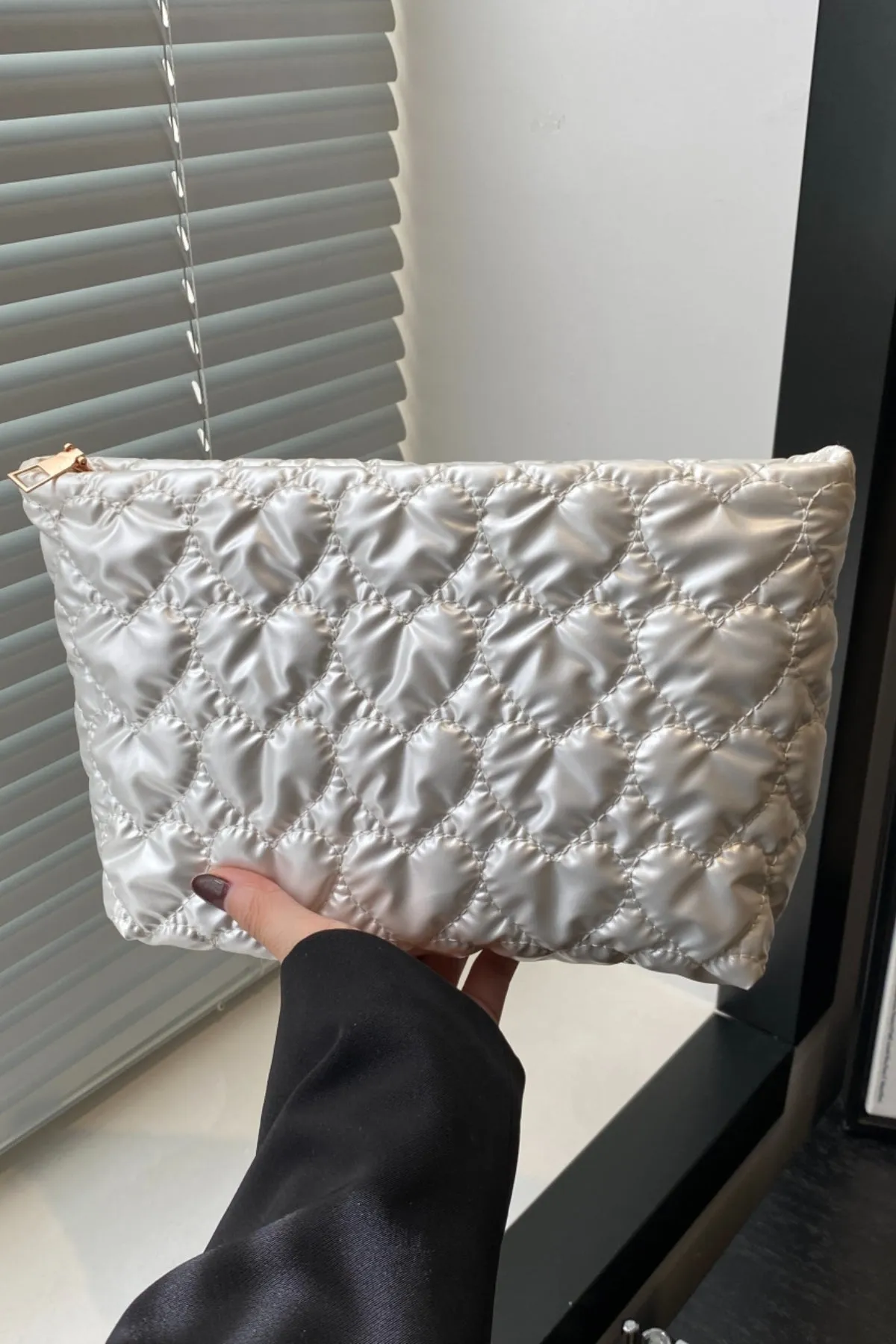 Comfortable Ruched Heart Clutch with Zipper