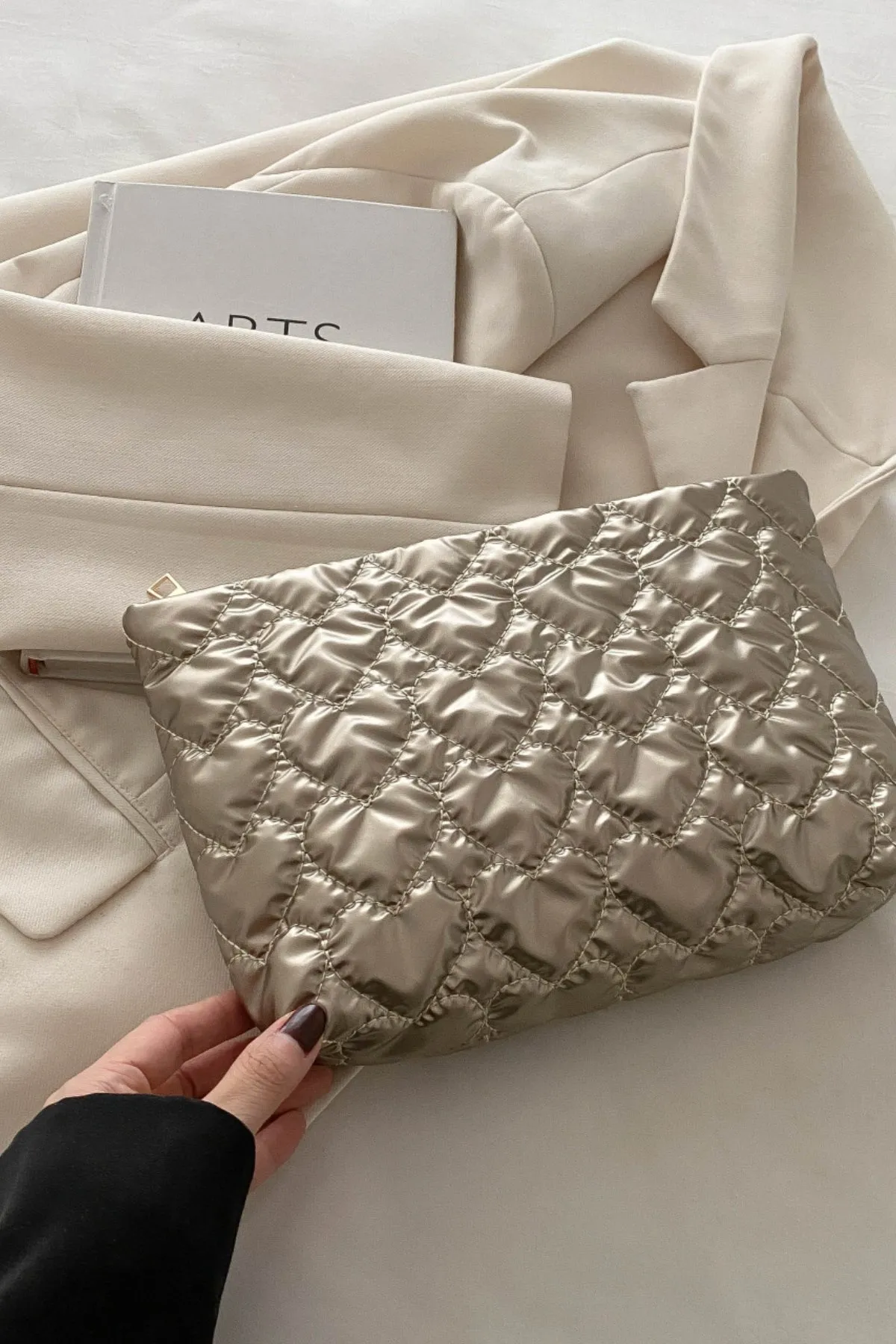 Comfortable Ruched Heart Clutch with Zipper