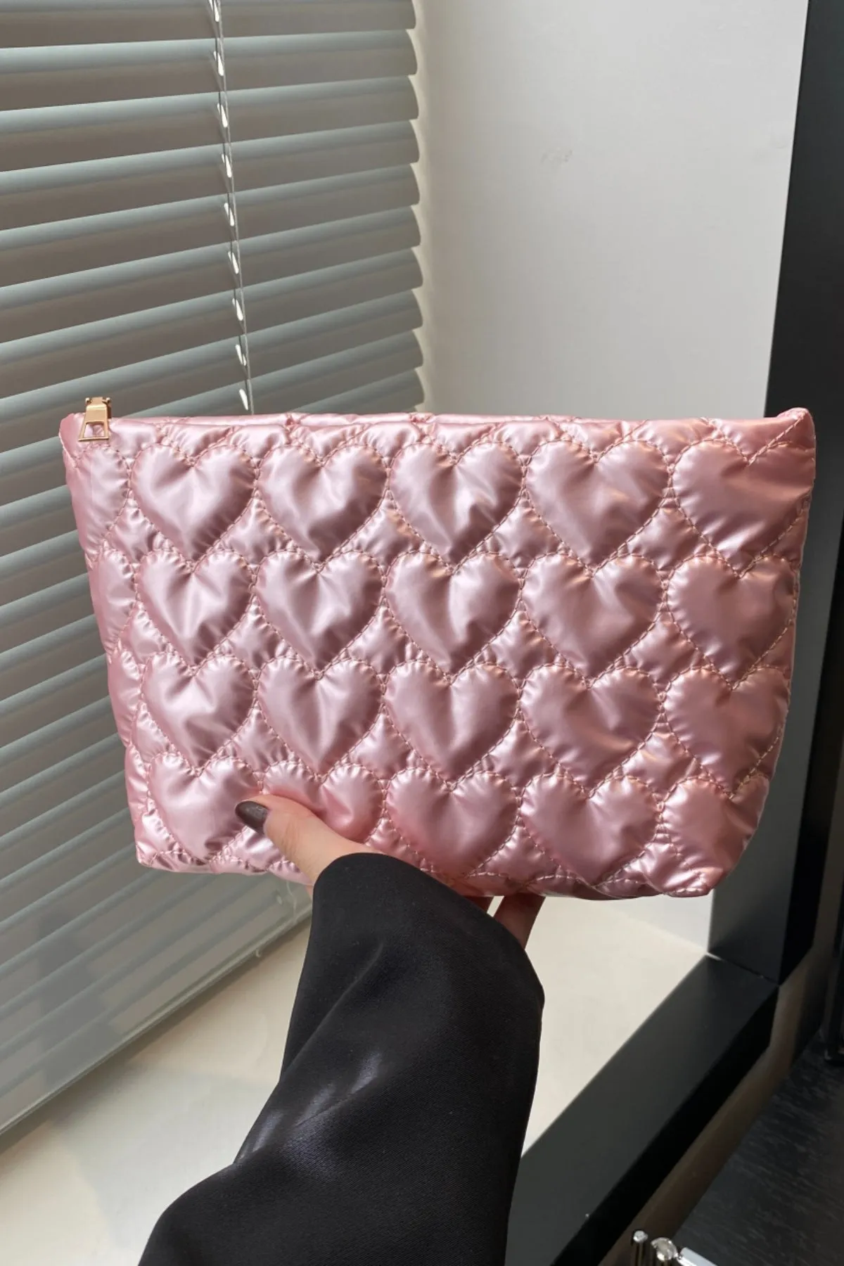 Comfortable Ruched Heart Clutch with Zipper