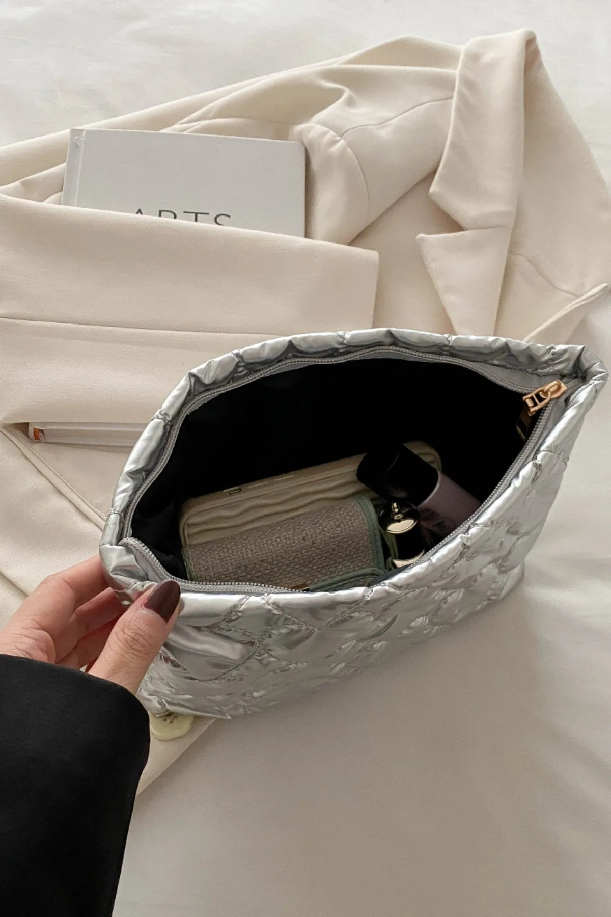 Comfortable Ruched Heart Clutch with Zipper
