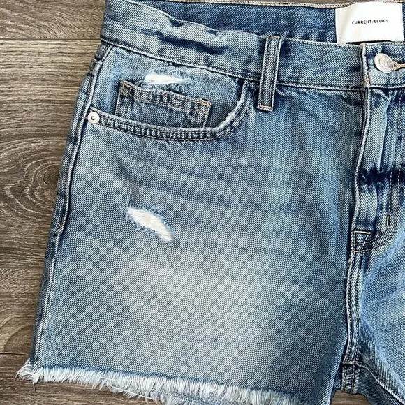 CURRENT ELLIOT The Boyfriend Shorts 2 Year Destroy Rigid Indigo Blue 29 Waist