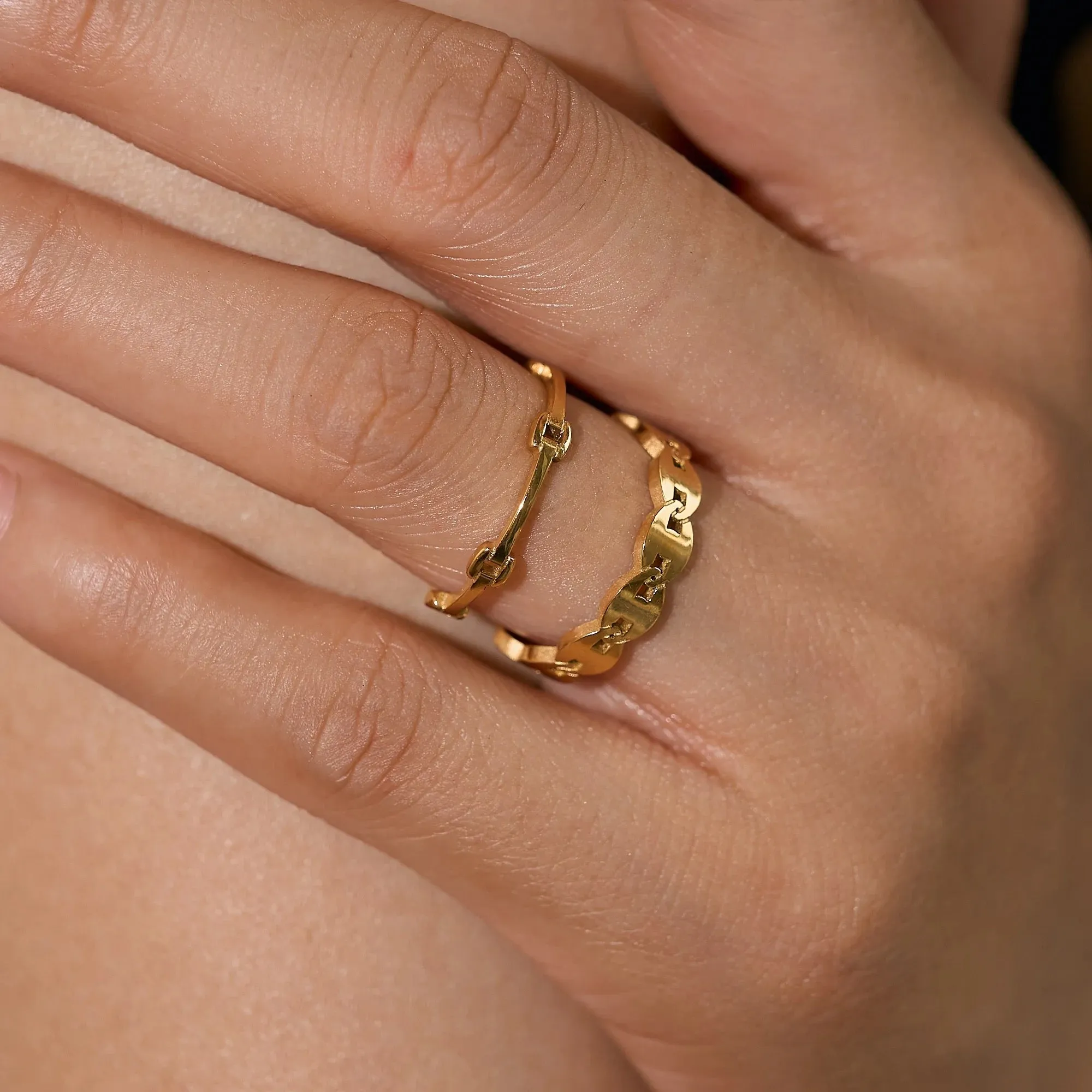 Dainty Minimal 18k Gold Link Ring