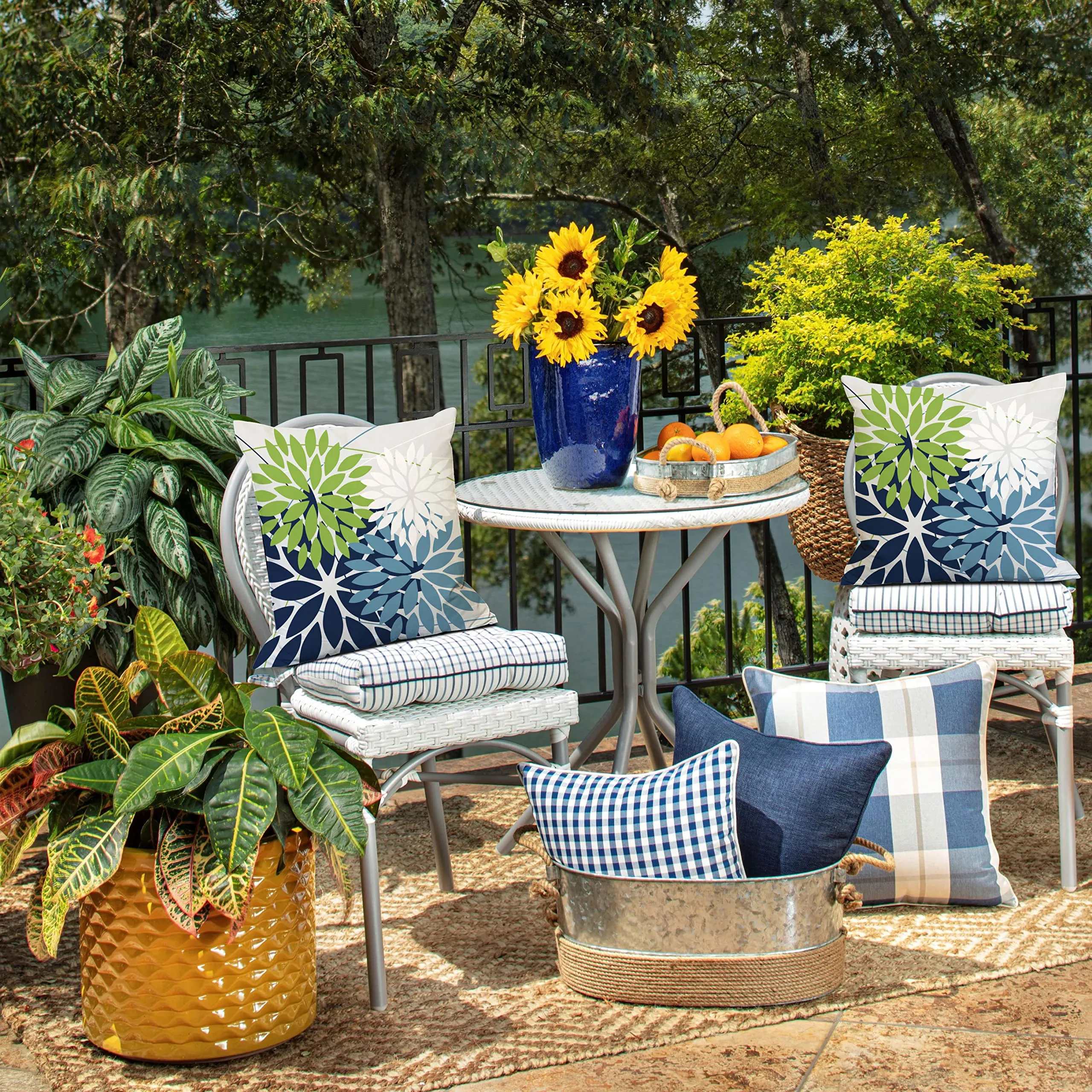 DFXSZ Outdoor Throw Pillow Covers 18x18 Inch Set of 2 Waterproof Spring Summer Geometric Elegant Blue Green Outdoor Pillow Covers for Patio Funiture Garden Couch 158Y18