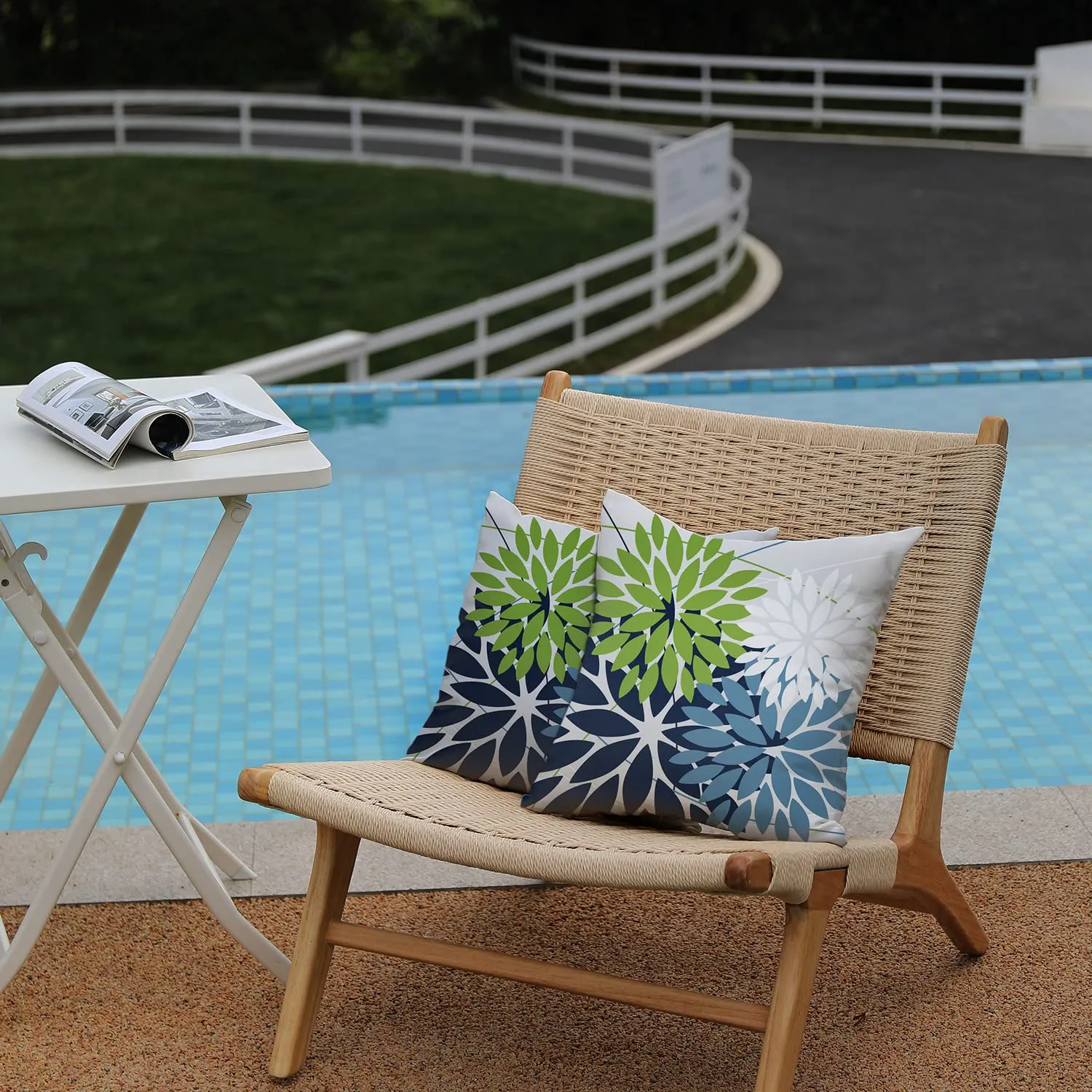 DFXSZ Outdoor Throw Pillow Covers 18x18 Inch Set of 2 Waterproof Spring Summer Geometric Elegant Blue Green Outdoor Pillow Covers for Patio Funiture Garden Couch 158Y18