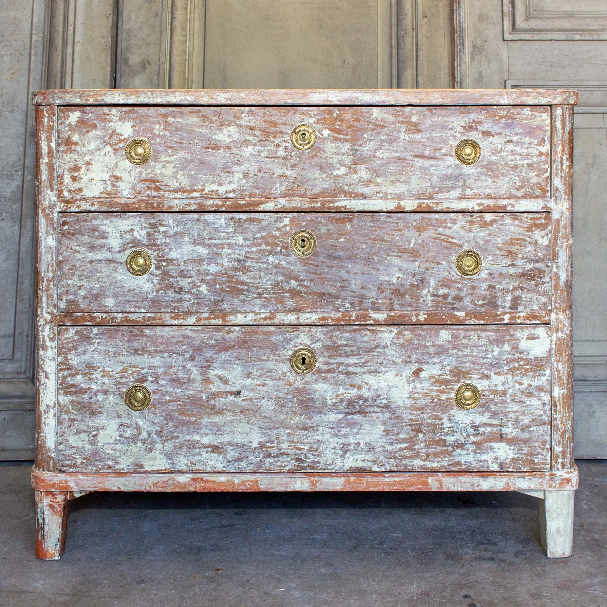 Early 18th Century Gustavian Chest of Drawers with Chalked Finish
