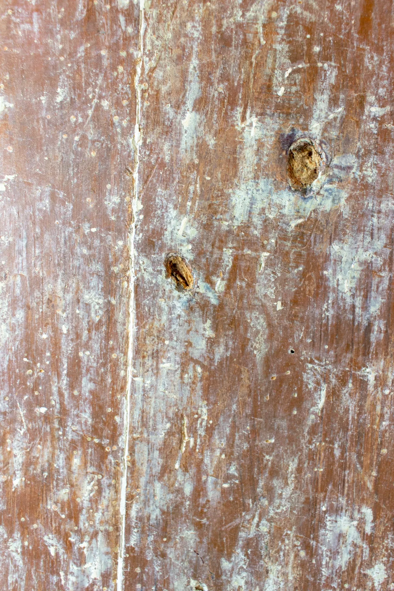 Early 18th Century Gustavian Chest of Drawers with Chalked Finish