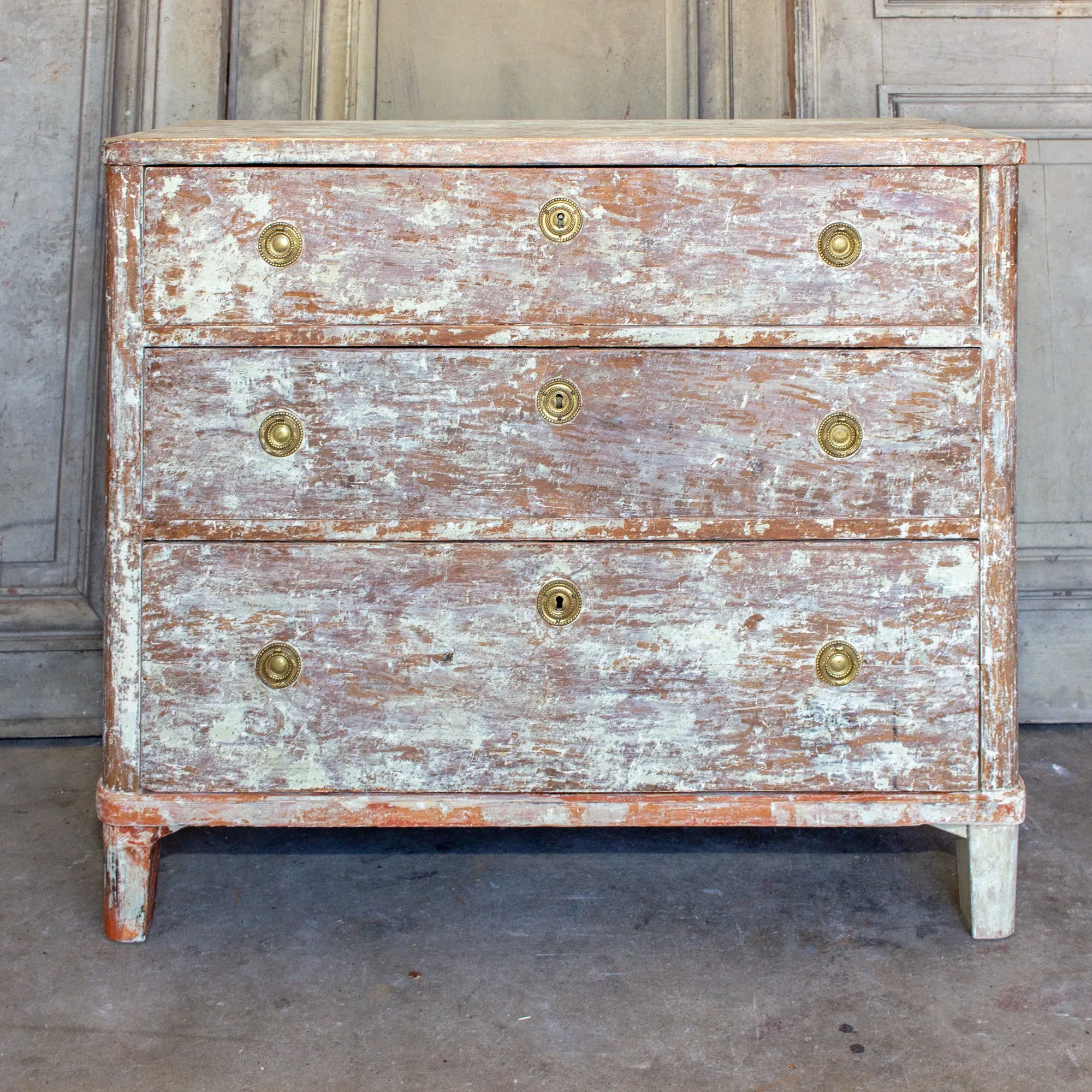 Early 18th Century Gustavian Chest of Drawers with Chalked Finish