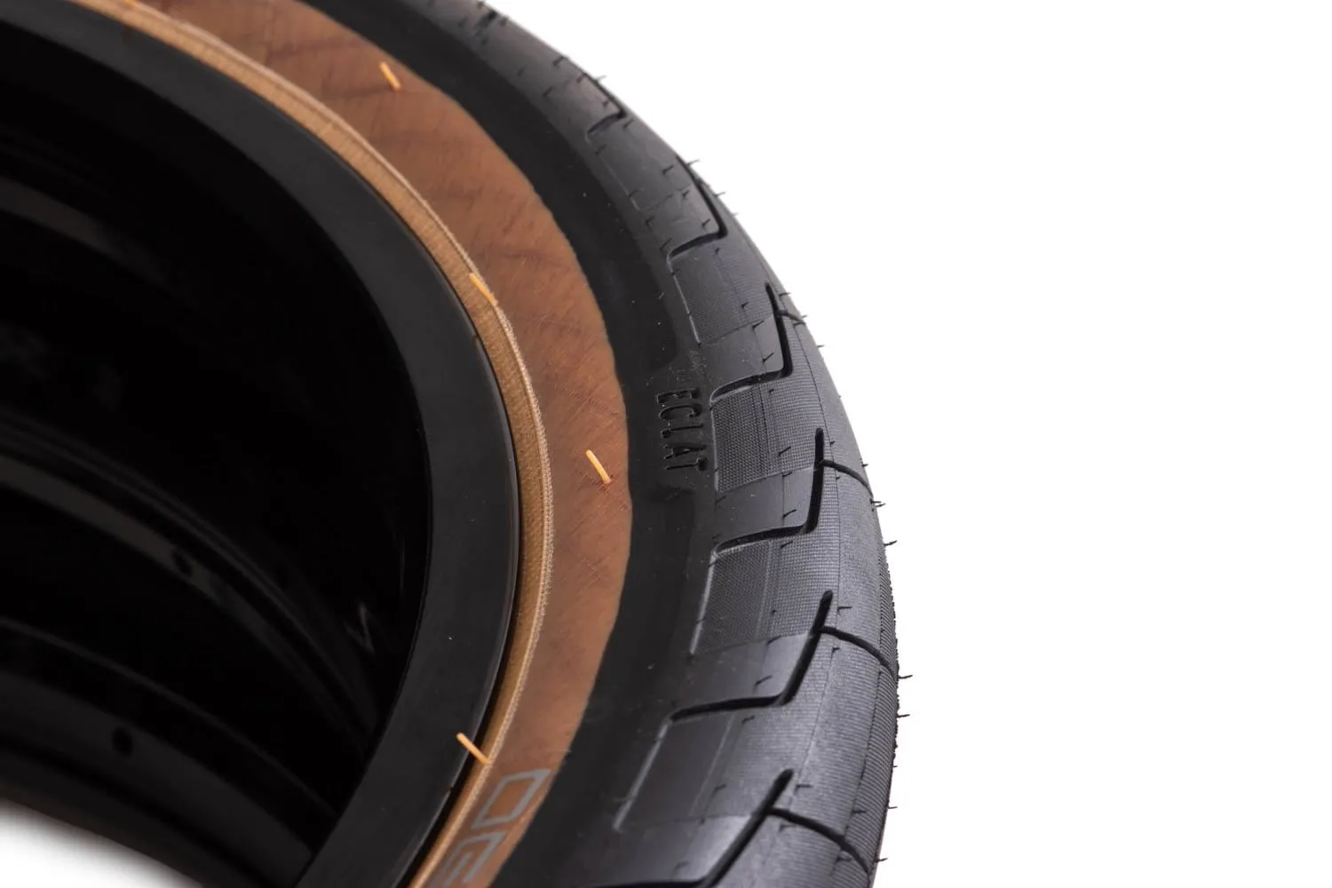 Eclat Decoder Competition 120psi Tyre