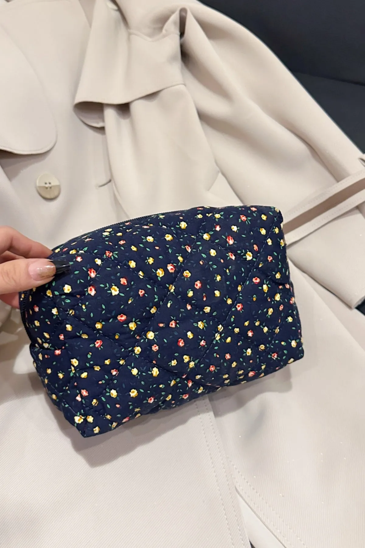 Elegant Floral Quilted Clutch with Plaid Lining