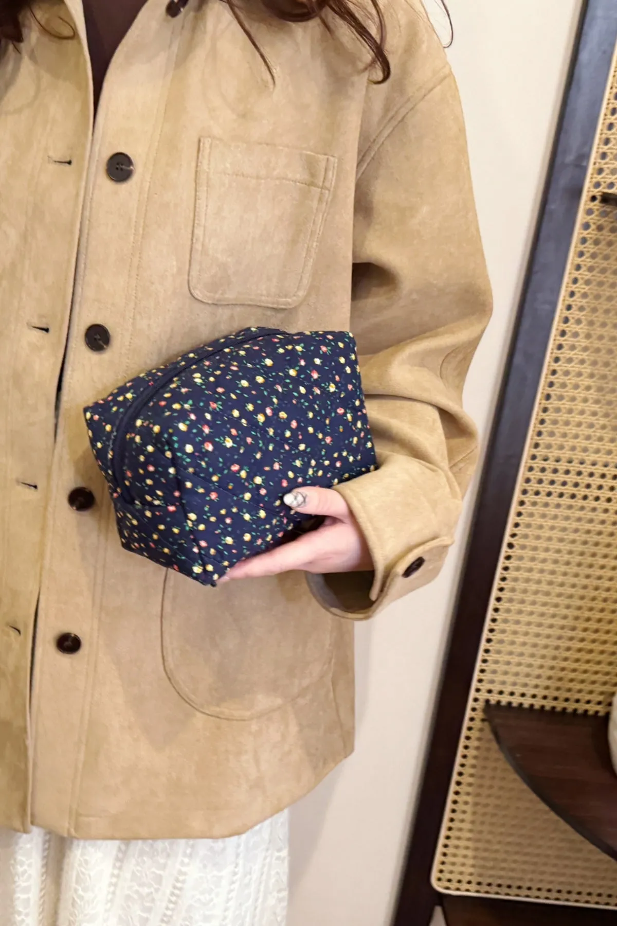 Elegant Floral Quilted Clutch with Plaid Lining