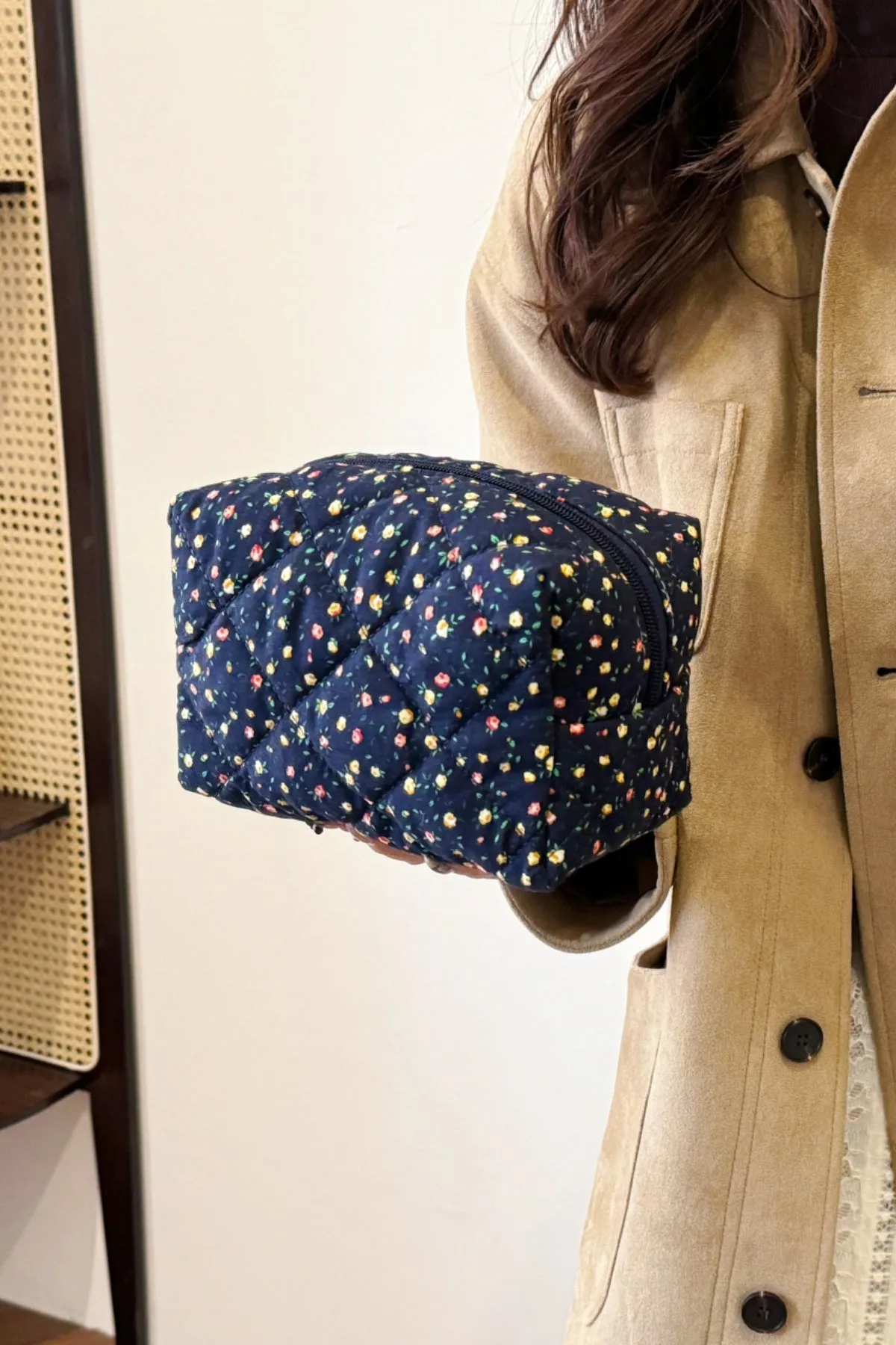 Elegant Floral Quilted Clutch with Plaid Lining