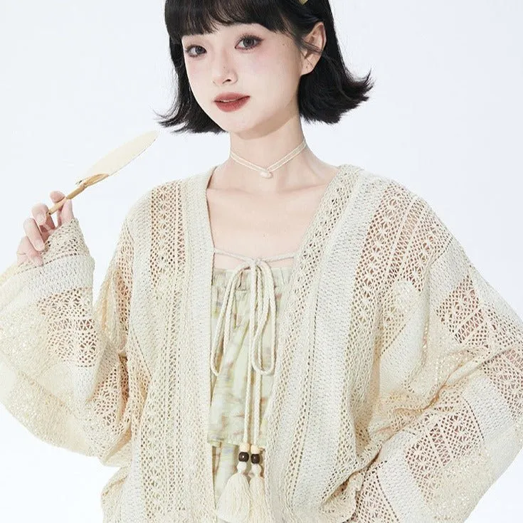 ethnic style off-white short knitted cardigan
