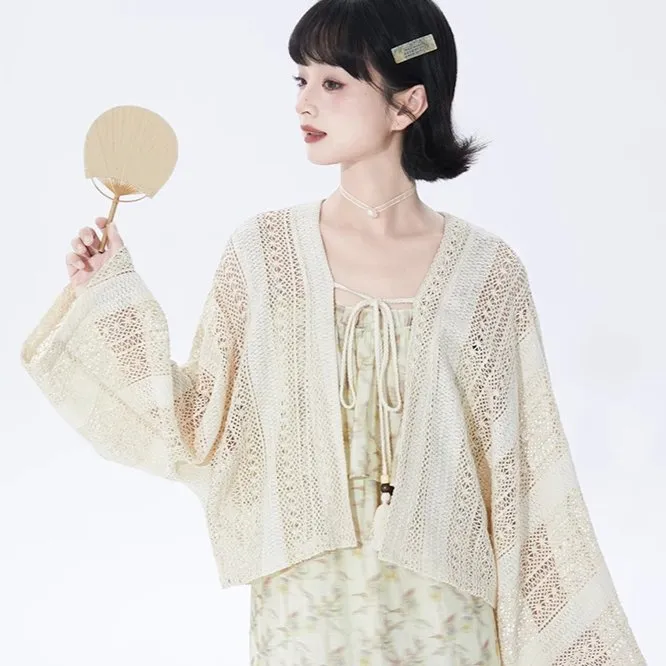ethnic style off-white short knitted cardigan