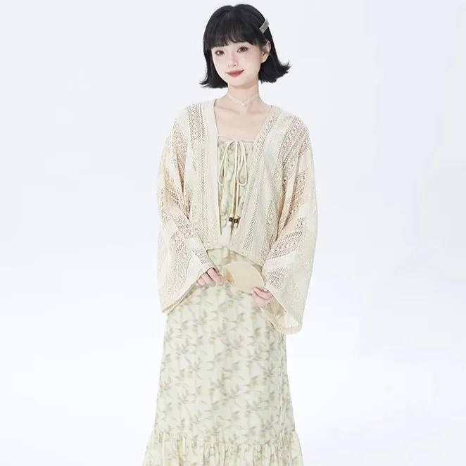ethnic style off-white short knitted cardigan
