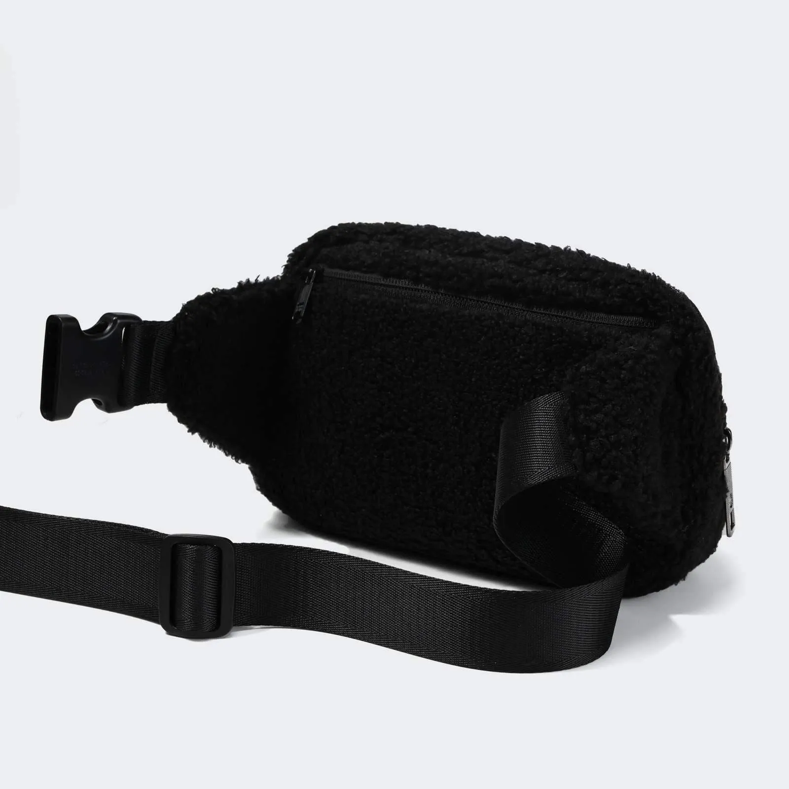 Everywhere Fleece Belt Bag