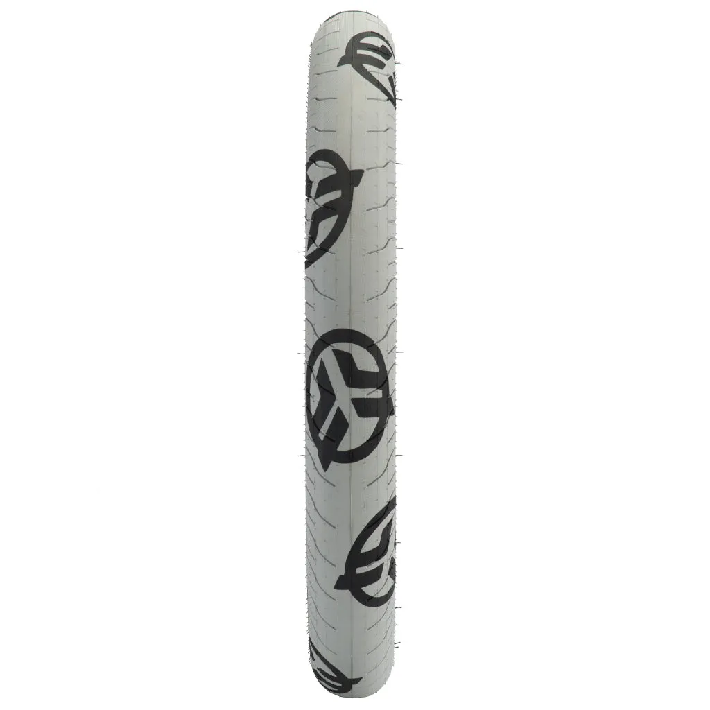 Federal Command LP Tyre 20" - Grey With Black Logos And Sidewalls 2.40"