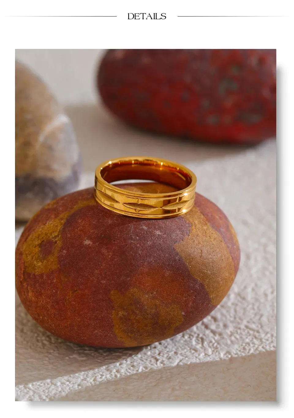 Fiora Carved 18k Gold Band Ring