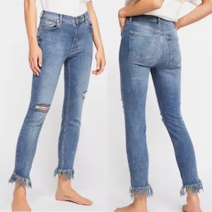 Free People High Rise Great Heights Frayed Bottom Hem Skinny Jeans Size 28