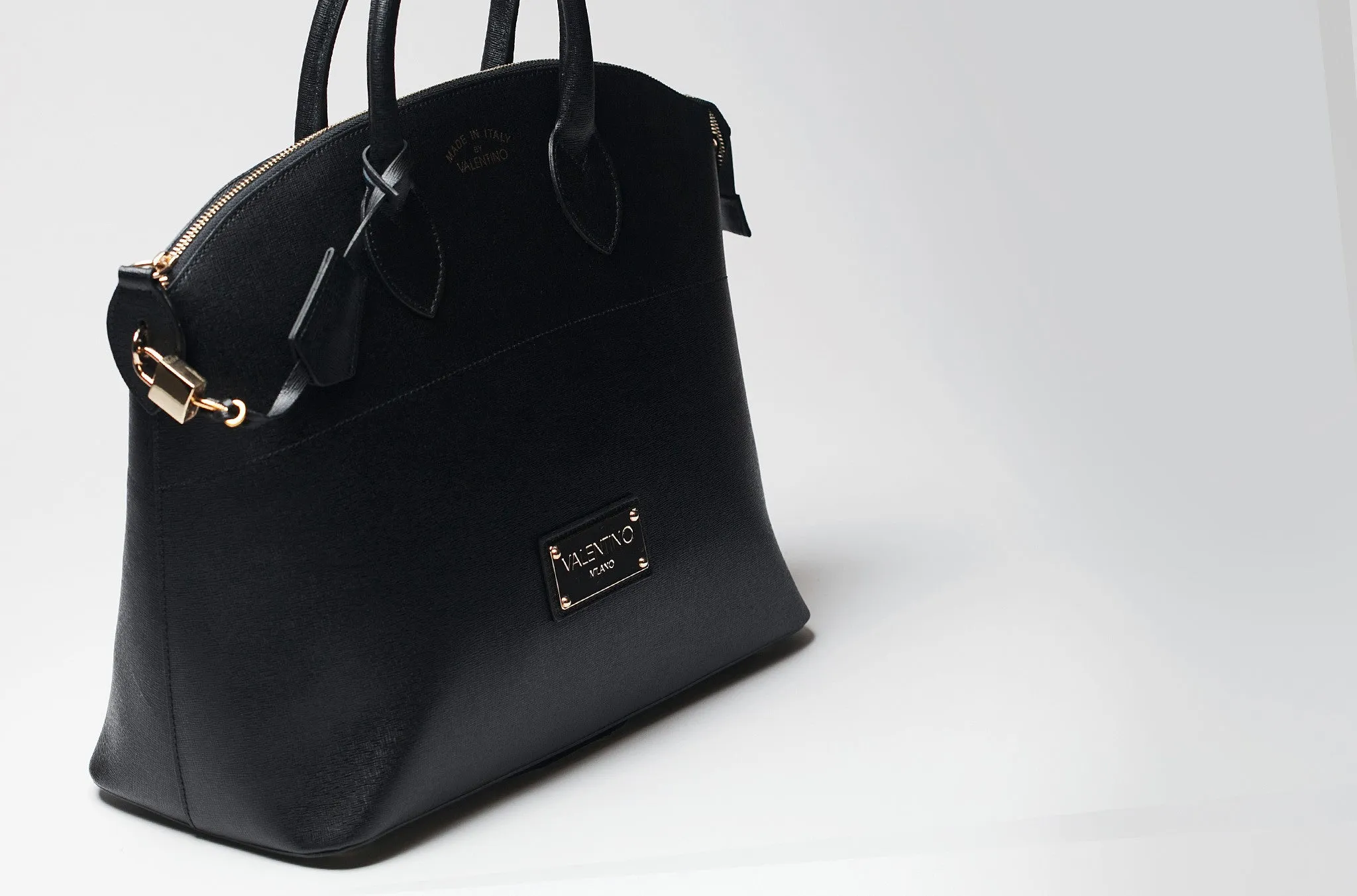 FW15 - Classics - Bravia - Black