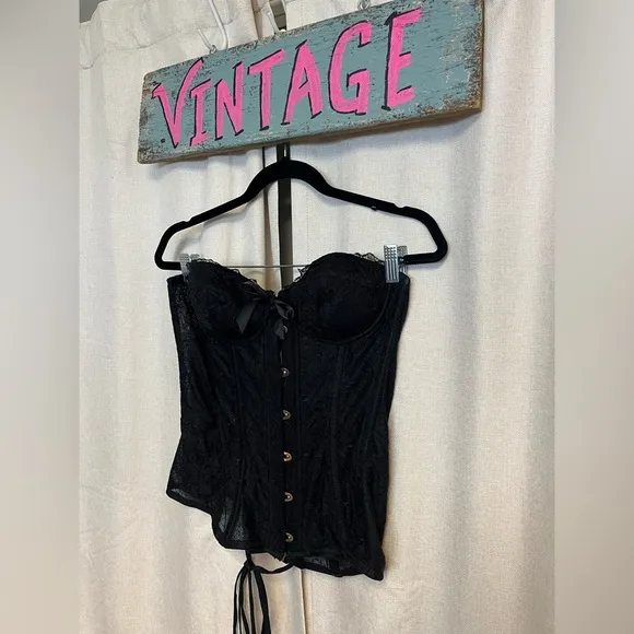Gothic Retro Lace Structured Underwire Corset Like New by Savage x Fenty
