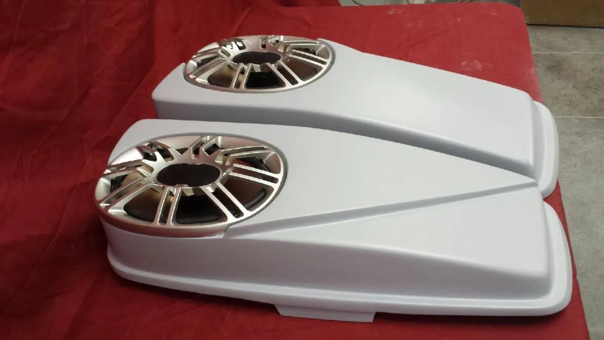 Harley 2014 - 2018  Model 6 x 9 Speaker Lids With POLK DB691 - Harley Touring Stretched / Exten?ded Saddlebags