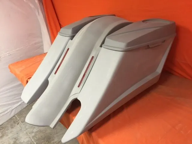 Harley Davidson 6" Trendsetter Extended Saddlebag LED Fender Kit - Right Side Cut Out   6.5" Speaker Lids / 2014 - 2018