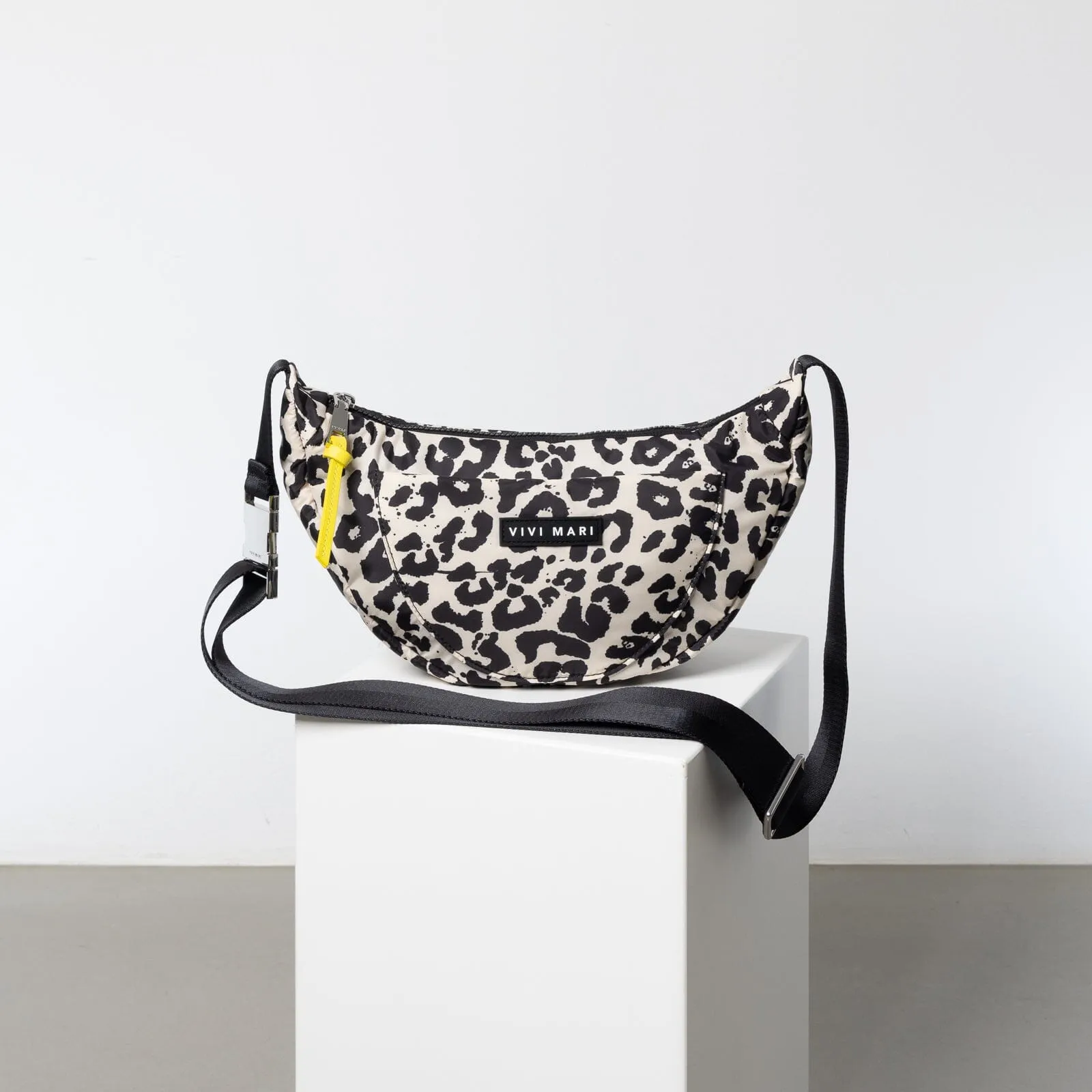 Hip Bag "Padded Medium"