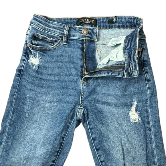 Judy Blue Capri Fit Distressed Blue Denim Jean Stretch JB78100 Women’s Size 27