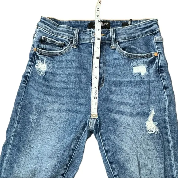 Judy Blue Capri Fit Distressed Blue Denim Jean Stretch JB78100 Women’s Size 27