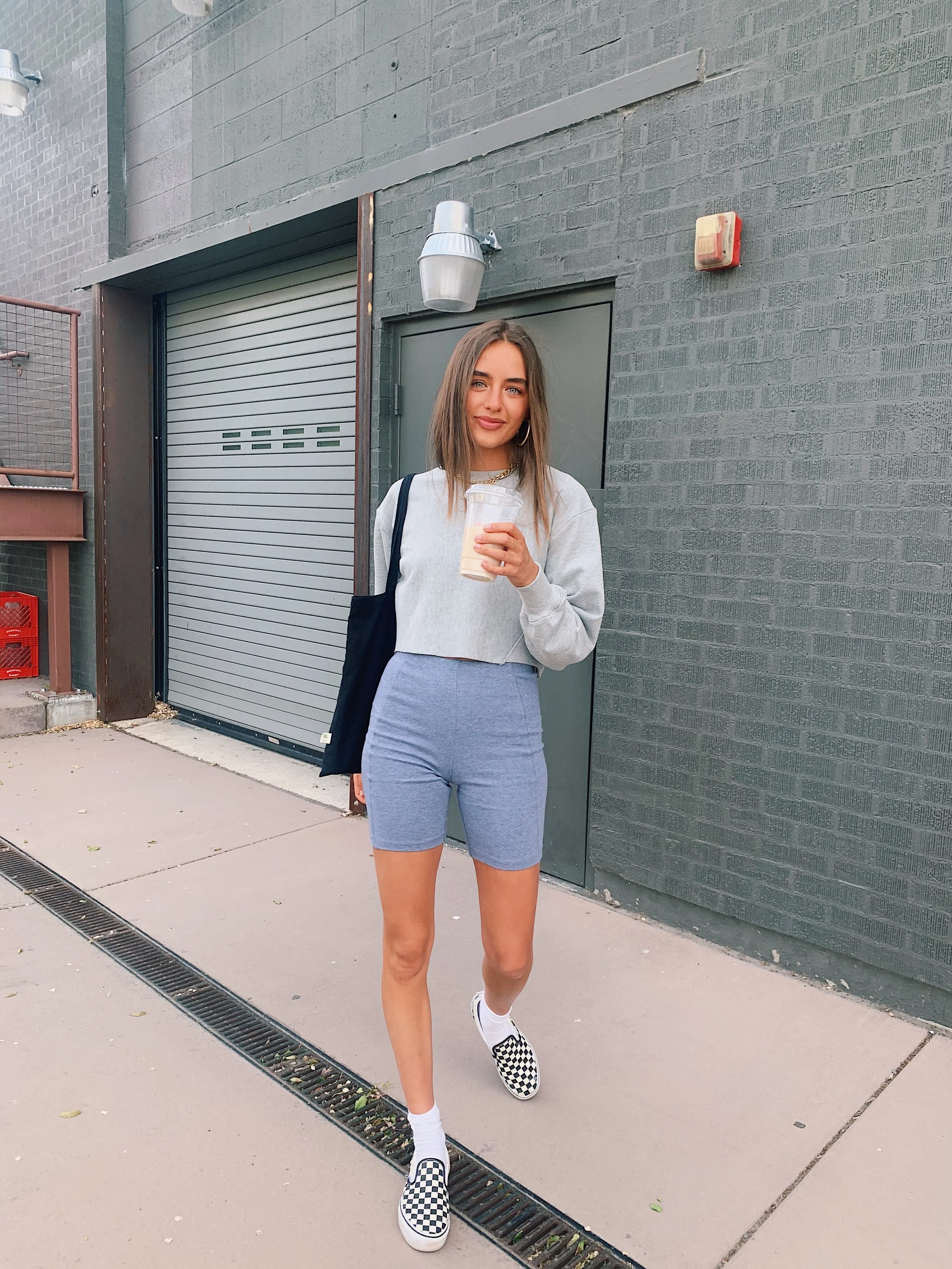 L.A. Street Style Pullover