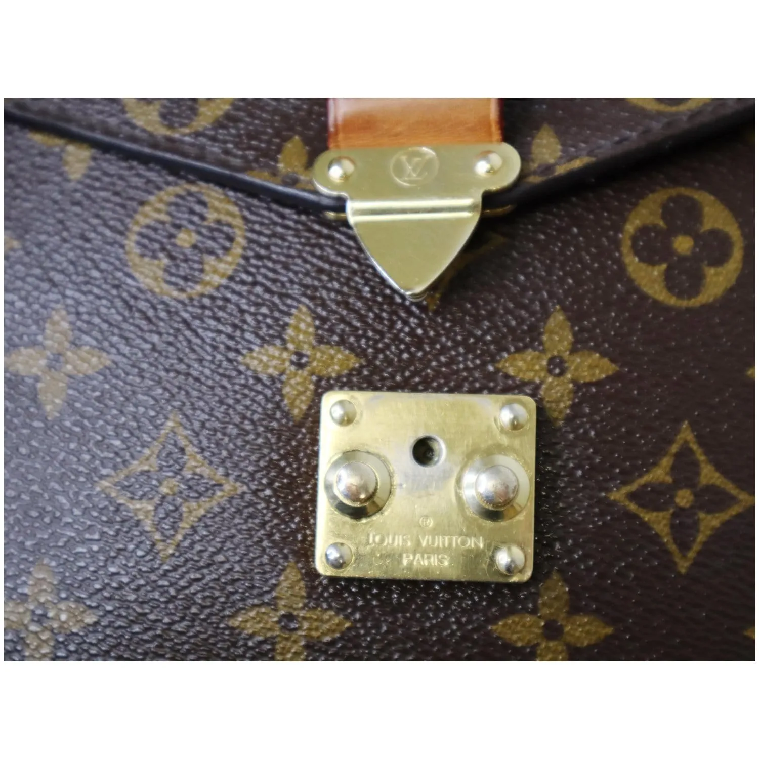 LOUIS VUITTON Metis Pochette Monogram Canvas Crossbody Bag Brown