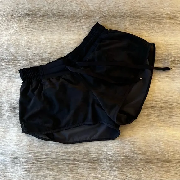 LULULEMON Hotty Hot ShortSavasana Camo Black Drawstring Pocket 4 Mesh Elastic