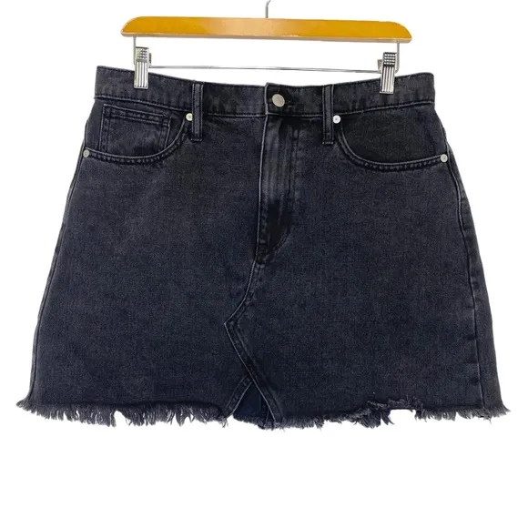 Madewell Distressed Denim Miniskirt Women’s Size 30 Waist Black Grey