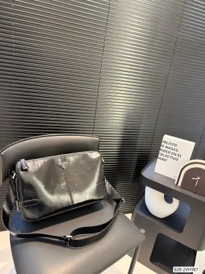 Minimalist Black Cloth Crossbody Bag