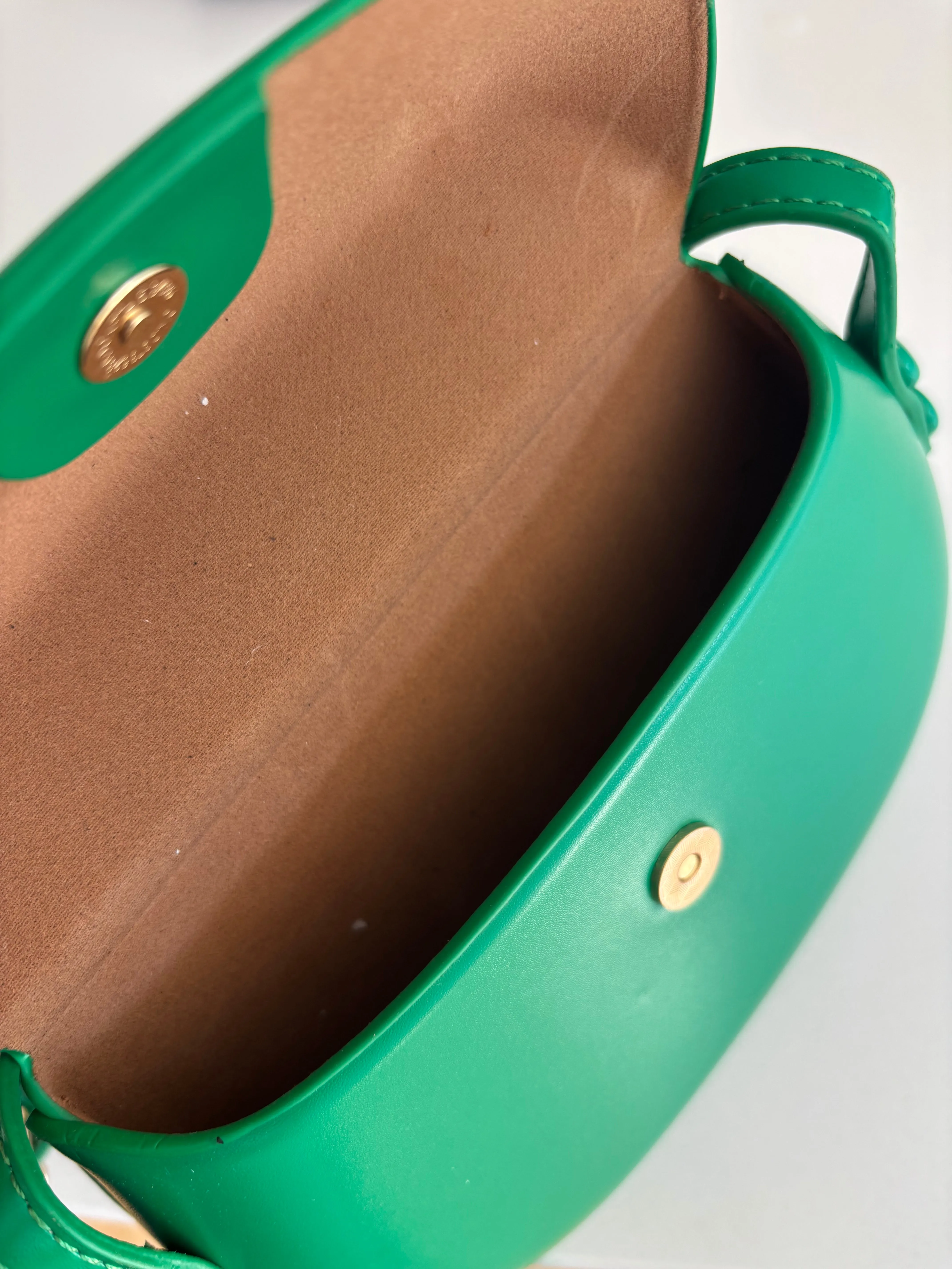 MISS MOSS: HEPWORTH X/BODY BAG - GREEN