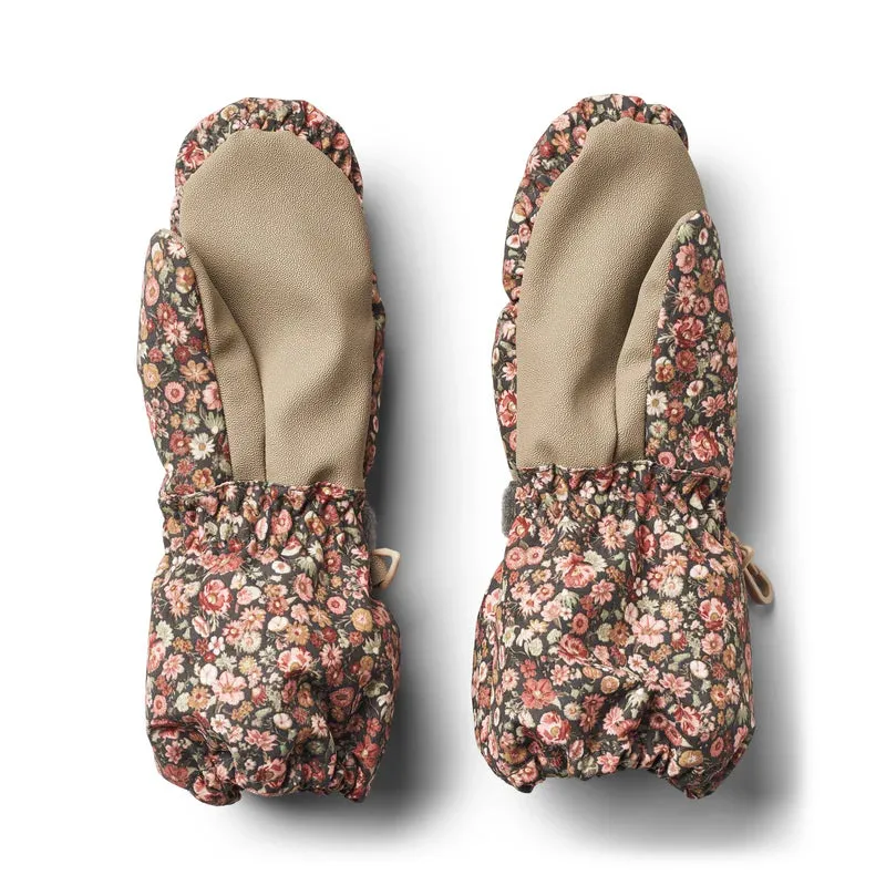Mittens Tech - raven wild flowers