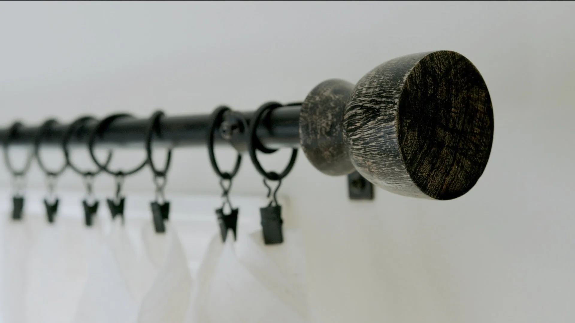 Modern Urn Distressed Black Farmhouse Curtain Rod 36" - 72" , 72"-144" (Single Curtain Rod Complete Set With Brackets)
