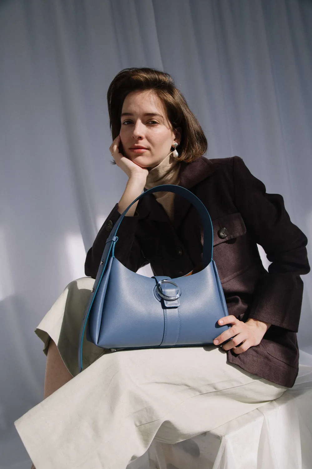 Nº47 Lucite Buckle Shoulder - Bleu