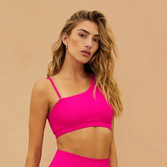 NWT Ella Top by Beach Riot