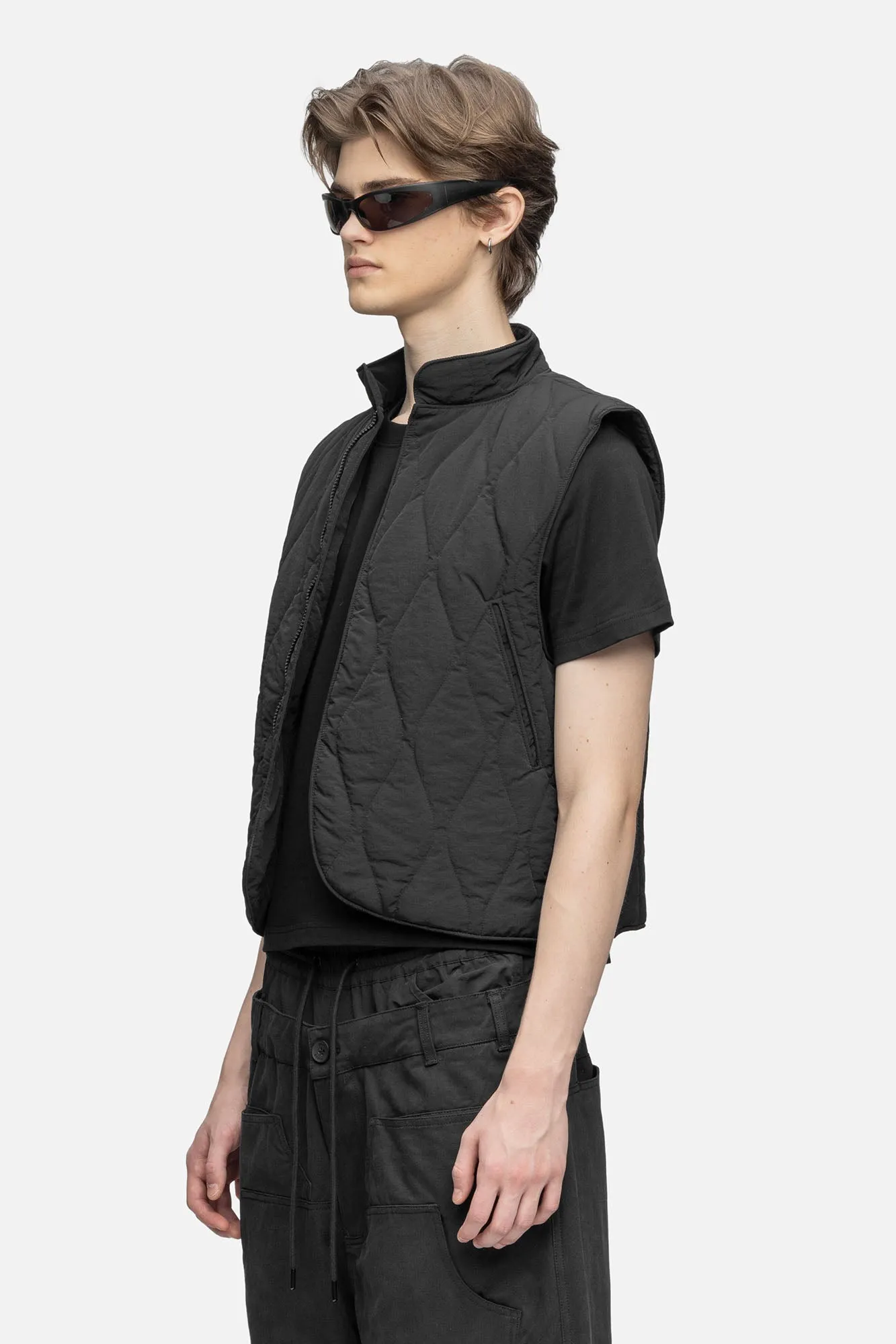 QUILTED VEST BLACK