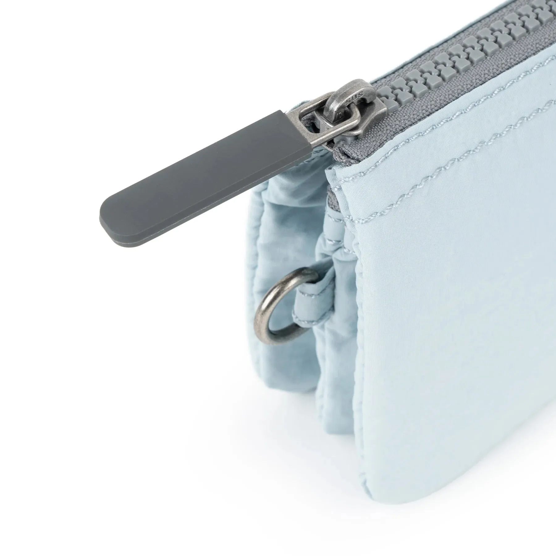 ROKA Carnaby Recycled Taslon Purse | Skyway
