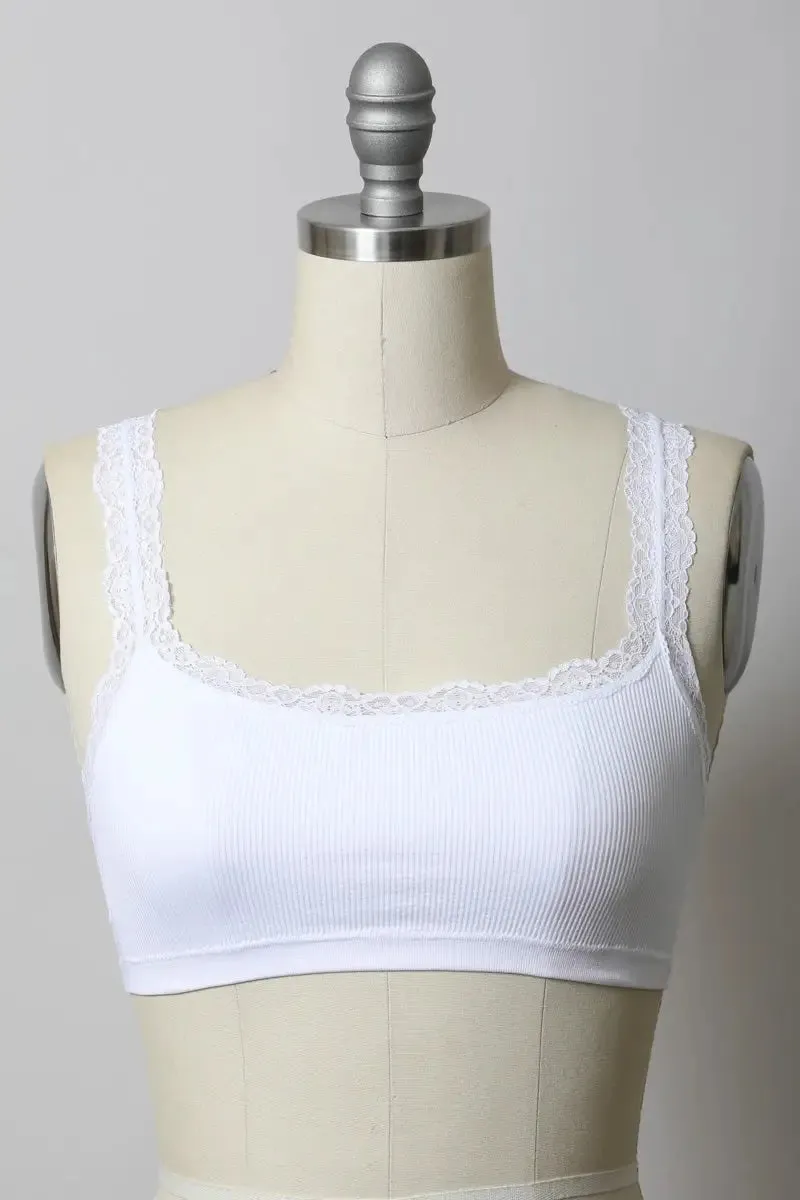 SEAMLESS LACE STRAP BRALETTE