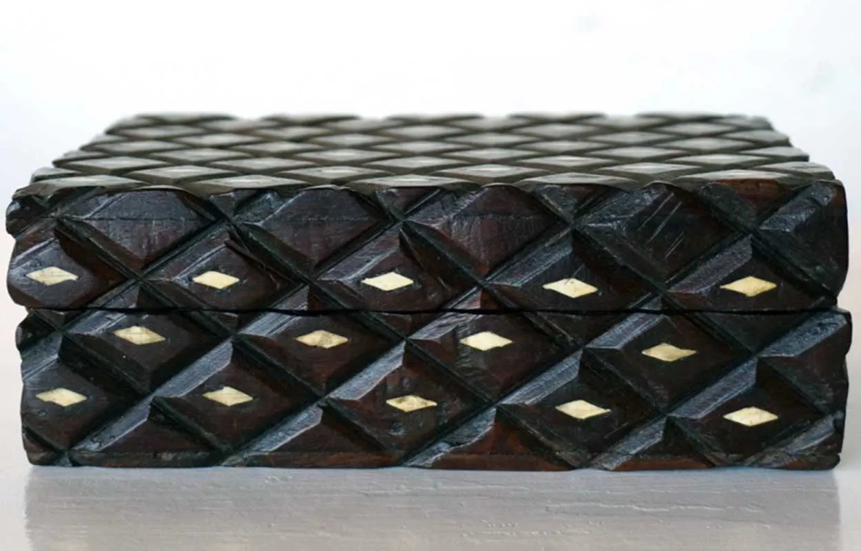 Small Anglo Indian Victorian Bone Inlaid Quilted Pattern Dresser Box