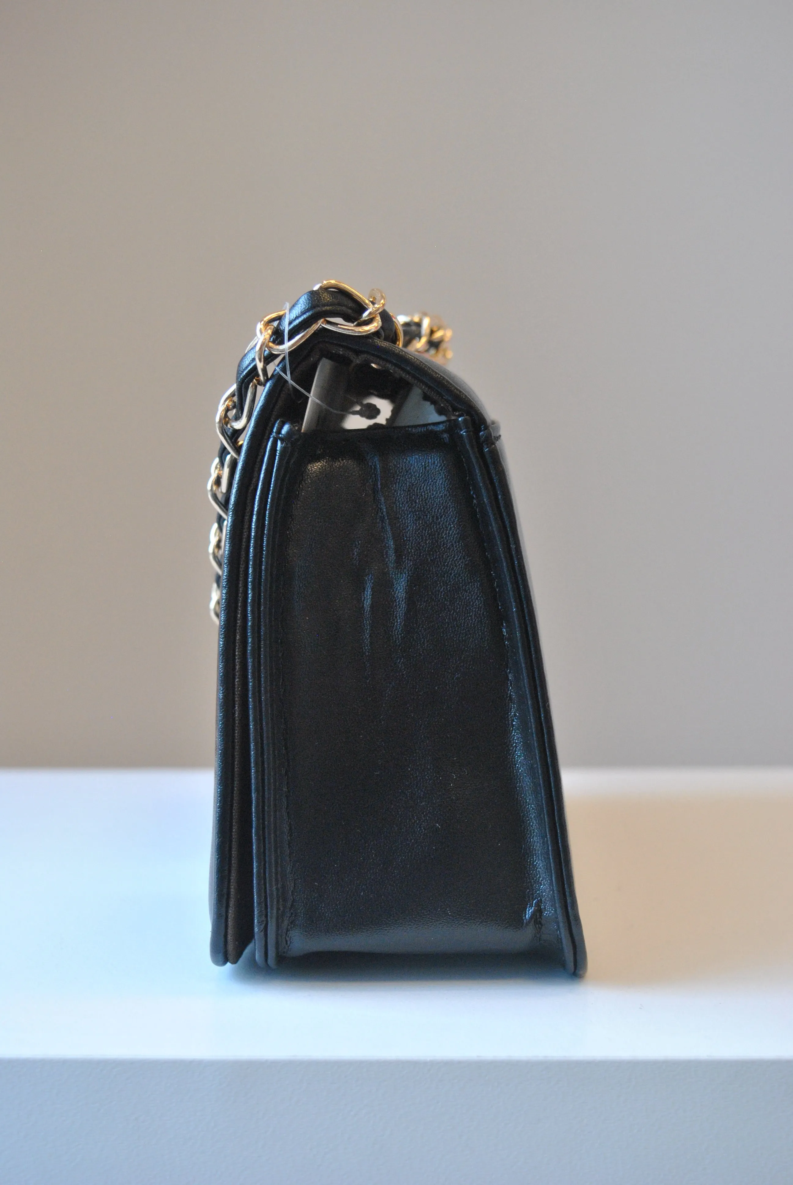 SMALL BLACK GUILTED CROSSBODY BAG